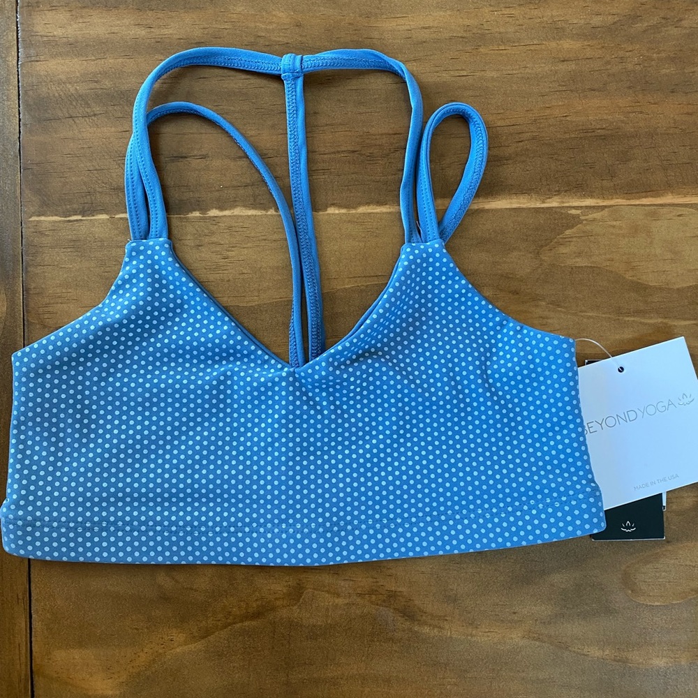 NWT Beyond Yoga sports bra
